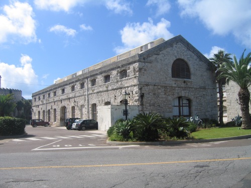 6. Bermuda Storehouse 052 2007